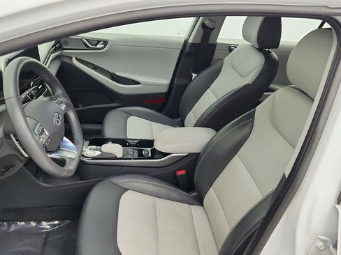 Used 2020 Hyundai Ioniq Limited image 21