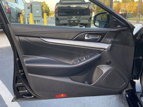 Used 2018 Nissan Maxima 3.5 SL image 23