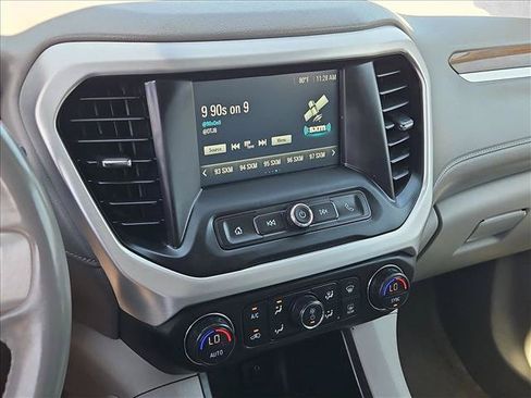 Used 2019 GMC Acadia SLE FWD image 20
