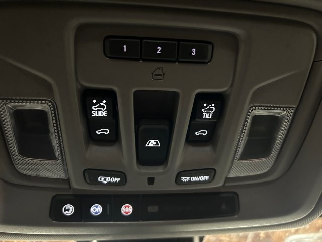 Used 2019 Chevrolet Silverado 1500 LTZ w/ LTZ Premium Package AWD/4WD image 34