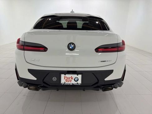 Used 2025 BMW X4 xDrive30i w/ Premium Package AWD/4WD image 4