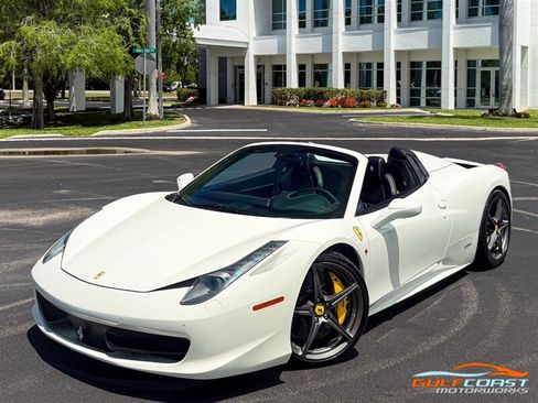 Used 2015 Ferrari 458 Spider RWD image 7