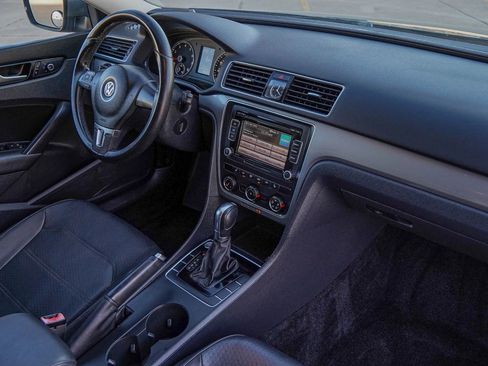 Used 2015 Volkswagen Passat 1.8T S image 35