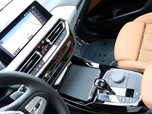 Certified 2024 BMW X3 xDrive30i w/ Convenience Package image 23