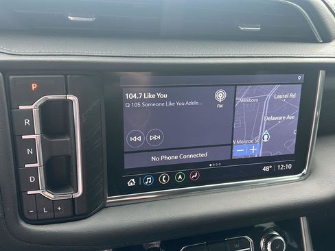 Used 2021 GMC Yukon Denali w/ Denali Premium Package image 15