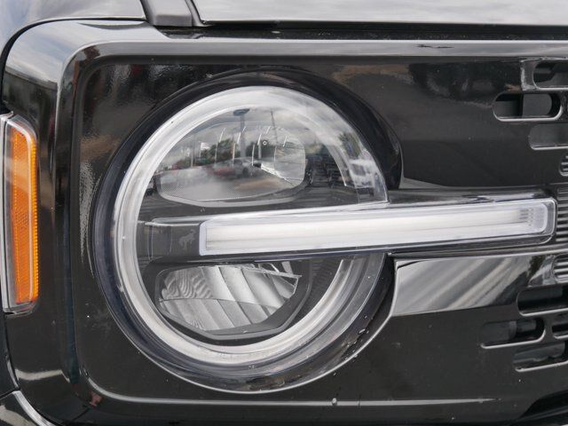 Certified 2024 Ford Bronco Wildtrak AWD/4WD image 5