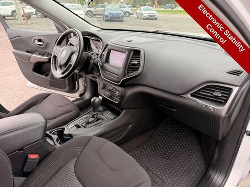 Used 2019 Jeep Cherokee Sport w/ Cold Weather Group AWD/4WD image 33