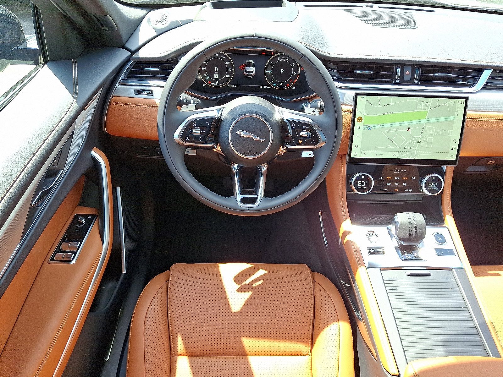 New 2026 Jaguar F-PACE R-Dynamic S AWD/4WD image 4