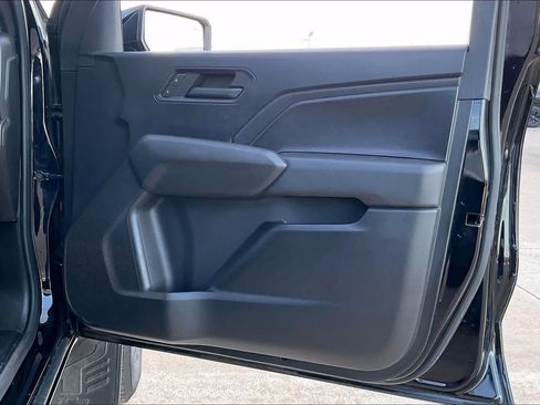 Used 2023 Chevrolet Colorado Trail Boss w/ Technology Package image 21