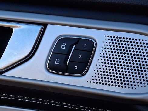 Used 2020 Ford Explorer ST w/ ST Street Pack image 24