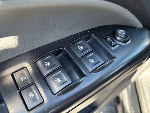 Used 2019 Chevrolet Colorado W/T w/ WT Convenience Package AWD/4WD image 12