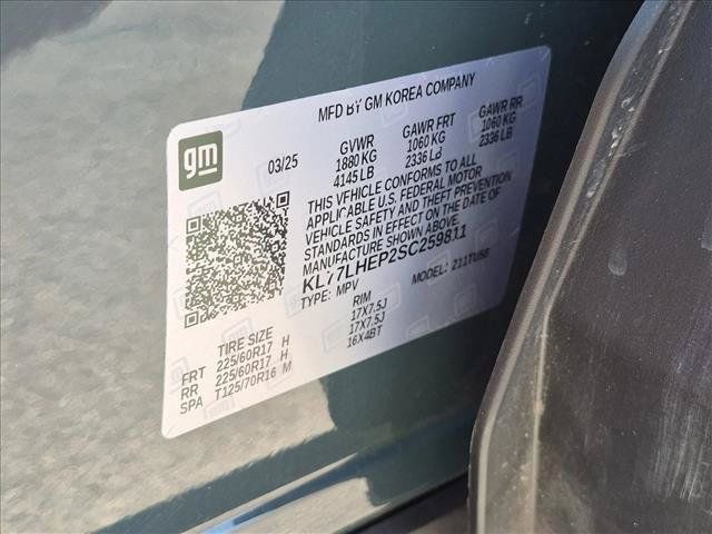 Used 2025 Chevrolet Trax LT w/ LT Convenience Package FWD image 23
