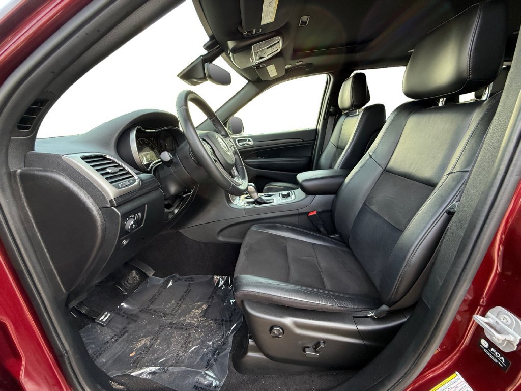 Used 2022 Jeep Grand Cherokee Laredo X AWD/4WD image 9
