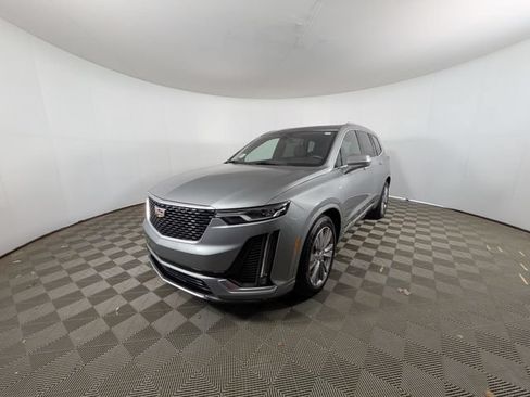 Used 2023 Cadillac XT6 Premium Luxury FWD image 30