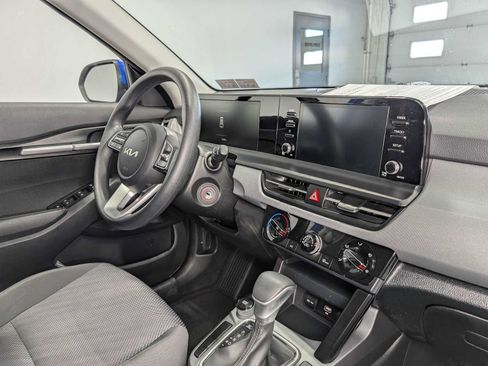 Certified 2024 Kia Seltos LX AWD/4WD image 40