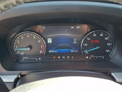Used 2022 Ford Explorer XLT w/ Equipment Group 202A AWD/4WD image 23