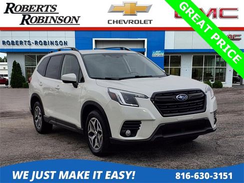 Used 2022 Subaru Forester Premium image 1