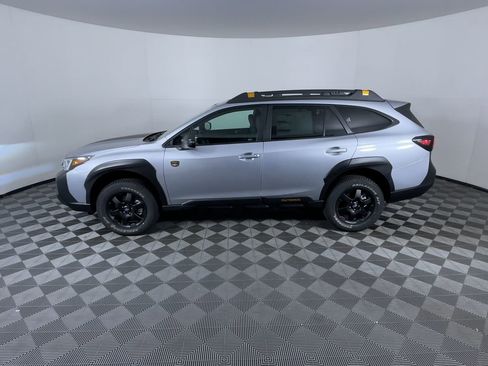 Used 2025 Subaru Outback Wilderness image 5