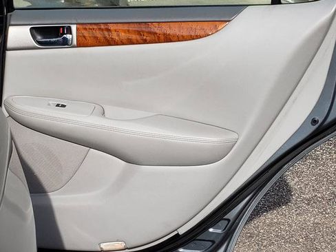 Used 2005 Lexus ES 330 image 18