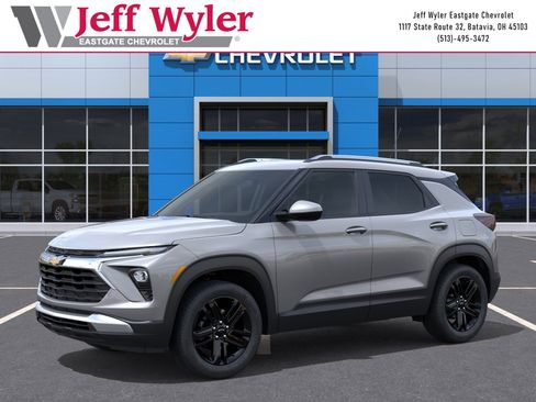 New 2026 Chevrolet TrailBlazer LT FWD image 2