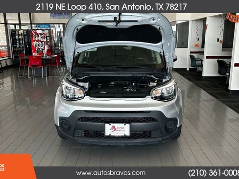 Used 2018 Kia Soul FWD image 39