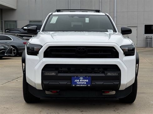 Used 2026 Toyota 4Runner SR5 image 3