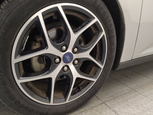Used 2018 Ford Focus SEL FWD image 31
