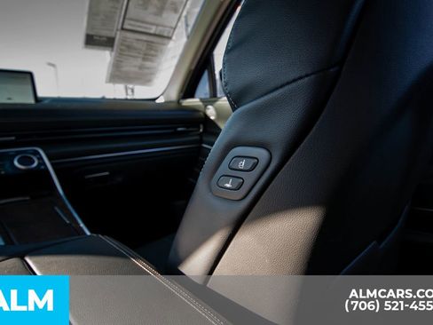 Used 2024 Genesis GV80 2.5T image 12