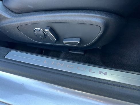 Used 2018 Lincoln MKZ Select w/ Technology Package AWD/4WD image 23