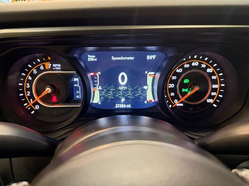 Used 2025 Jeep Gladiator Sport AWD/4WD image 22