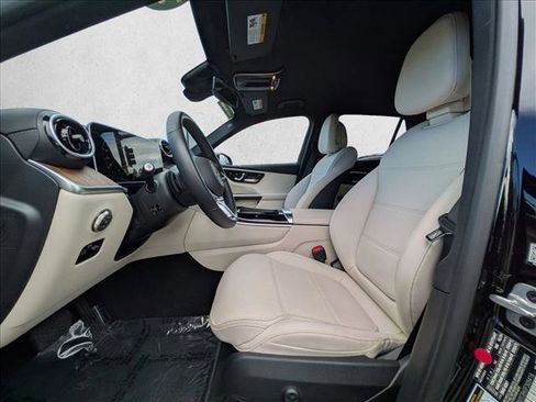 Certified 2025 Mercedes-Benz GLC 350e GLC 350e image 15