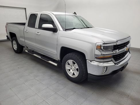 Used 2018 Chevrolet Silverado 1500 LT w/ All Star Edition AWD/4WD image 11