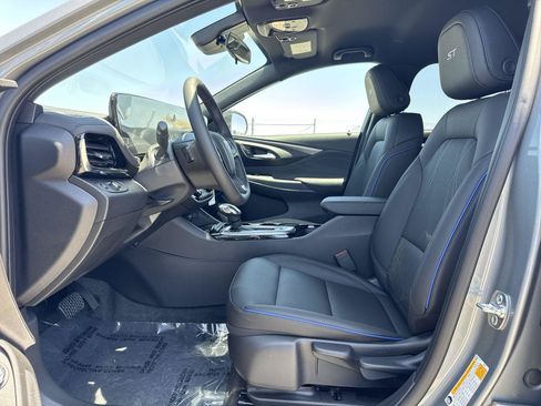 New 2026 Buick Envista Sport Touring w/ Convenience II Package FWD image 19