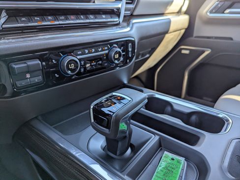 Certified 2025 Chevrolet Silverado 1500 RST AWD/4WD image 27