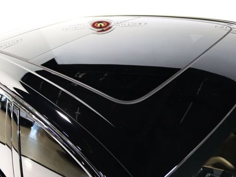 Used 2022 Porsche Cayenne Platinum Edition AWD/4WD image 10
