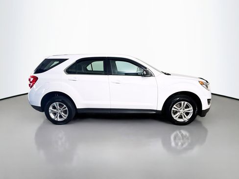 Used 2017 Chevrolet Equinox LS FWD image 11
