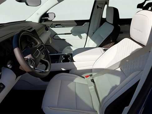 New 2026 GMC Acadia Denali w/ Super Cruise Package image 9