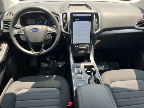 New 2024 Ford Edge SE image 18