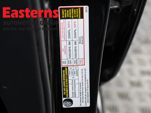 Used 2024 Nissan Leaf S image 33