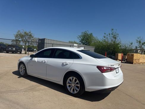 Used 2022 Chevrolet Malibu LT image 3