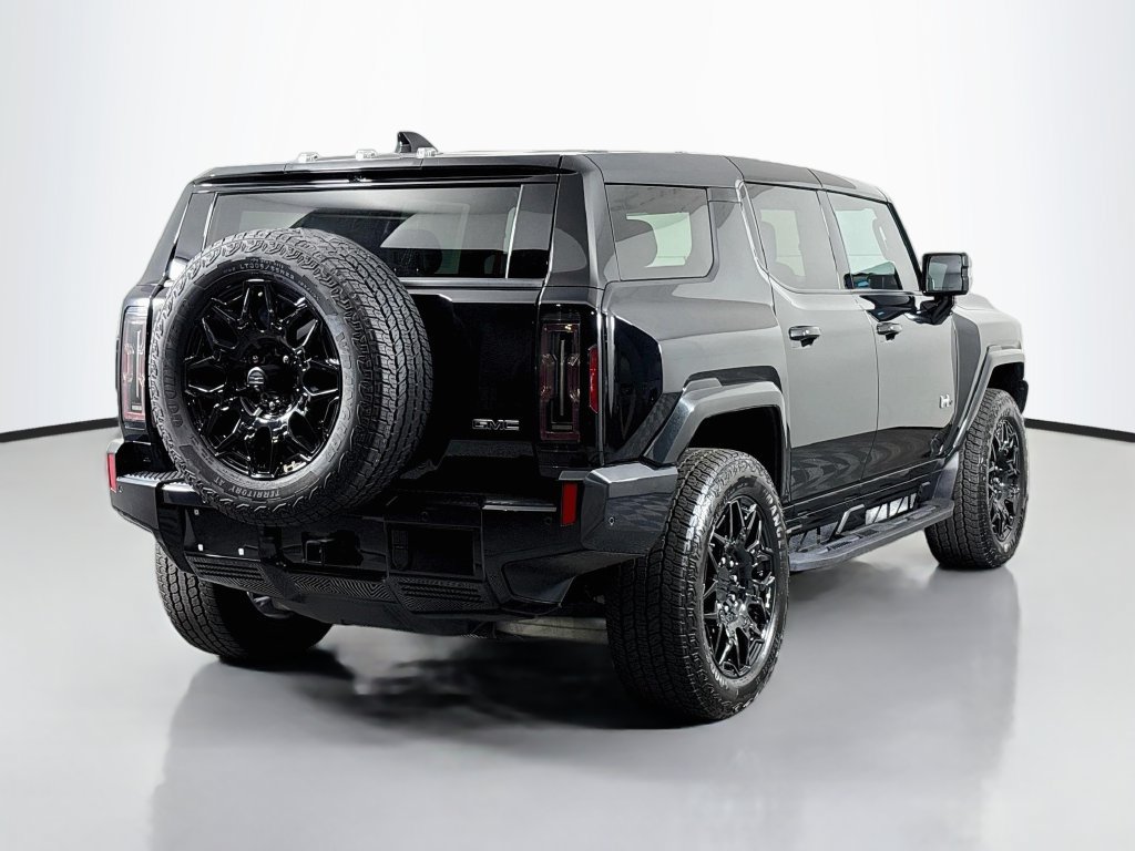 Certified 2025 GMC Hummer EV 2X w/ LPO, Cargo Utility Package AWD/4WD image 7