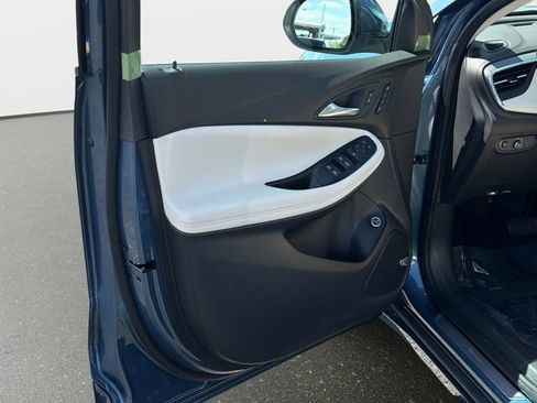 New 2026 Buick Encore GX Avenir image 17