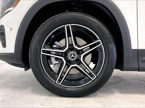 New 2026 Mercedes-Benz GLB 250 image 11