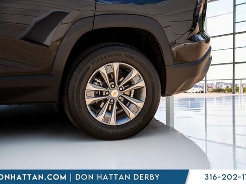Used 2025 Chevrolet Equinox LT FWD image 36