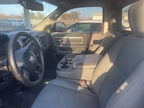 Used 2016 RAM 3500 Tradesman w/ Chrome Appearance Group image 8