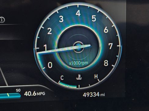 Used 2024 Hyundai Elantra SEL image 16