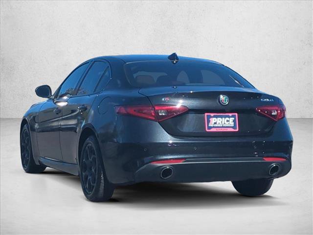 Used 2017 Alfa Romeo Giulia AWD image 8