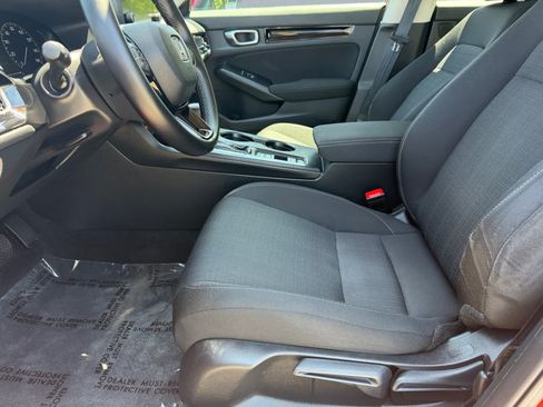 Used 2024 Honda Civic EX image 11