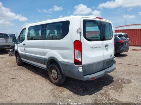 Used 2016 Ford Transit 150 130 Low Roof RWD image 3
