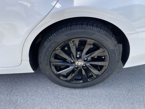 Used 2023 Toyota Camry LE image 32